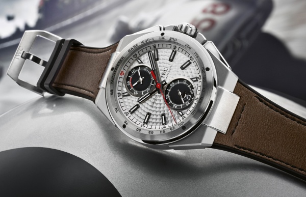 IWC Ingenieur Chronograph Silberpfeil IW3785 - Luxois