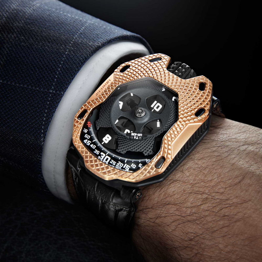 Urwerk Raging Gold UR-105 Hands On