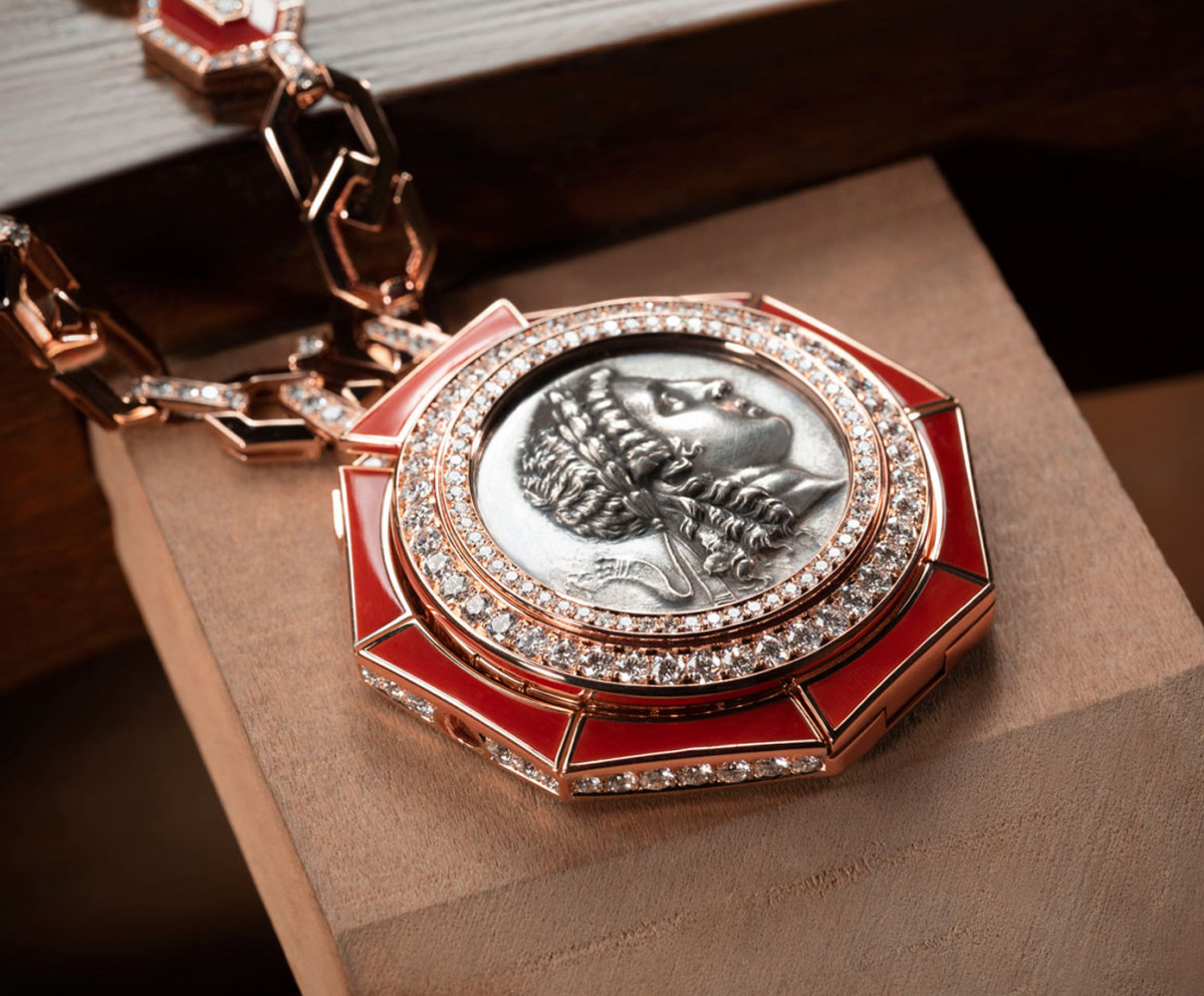 bulgari monete pendant watch