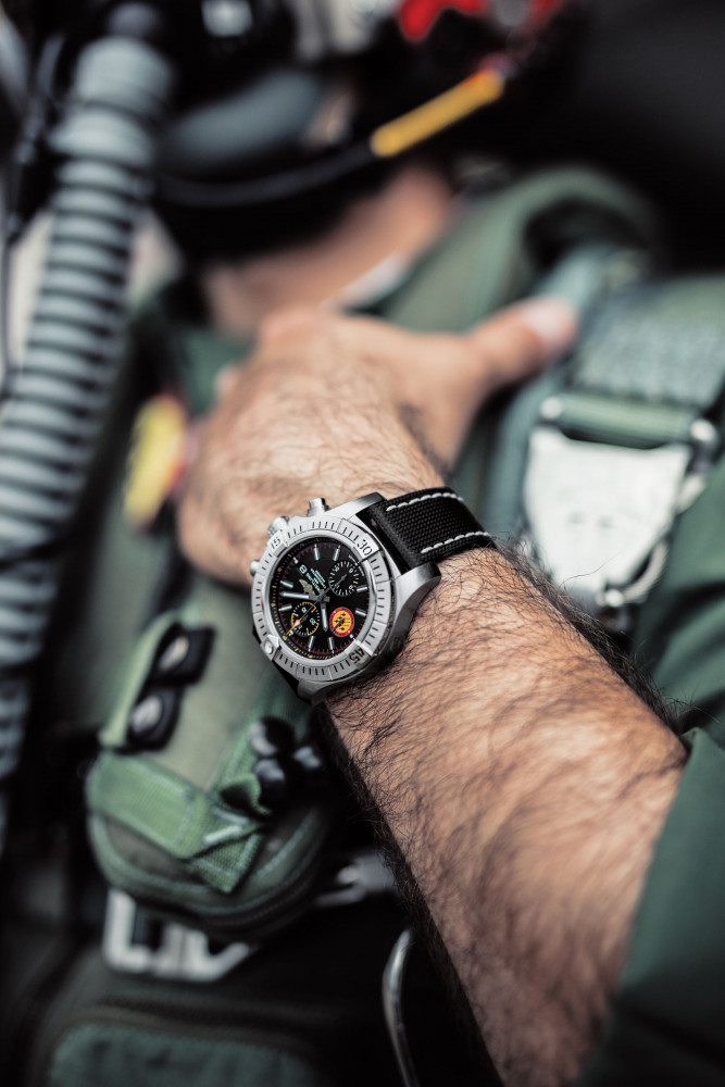 Breitling air cheap force watch